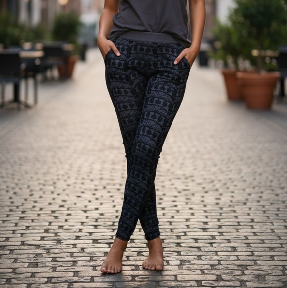 Gray Patterned Leggings - Picture 1 of 5